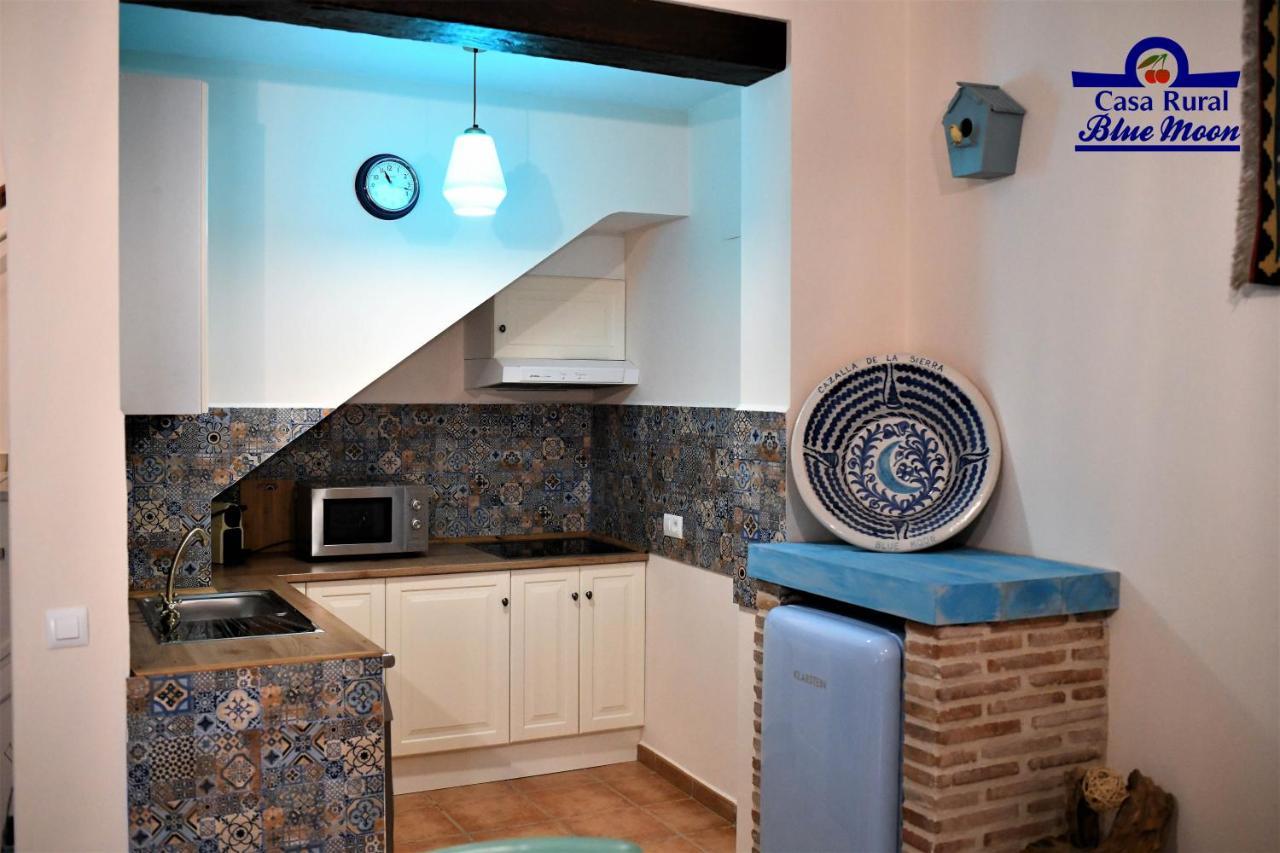 Casa Rural Blue Moon Guest House Cazalla de la Sierra Exterior foto